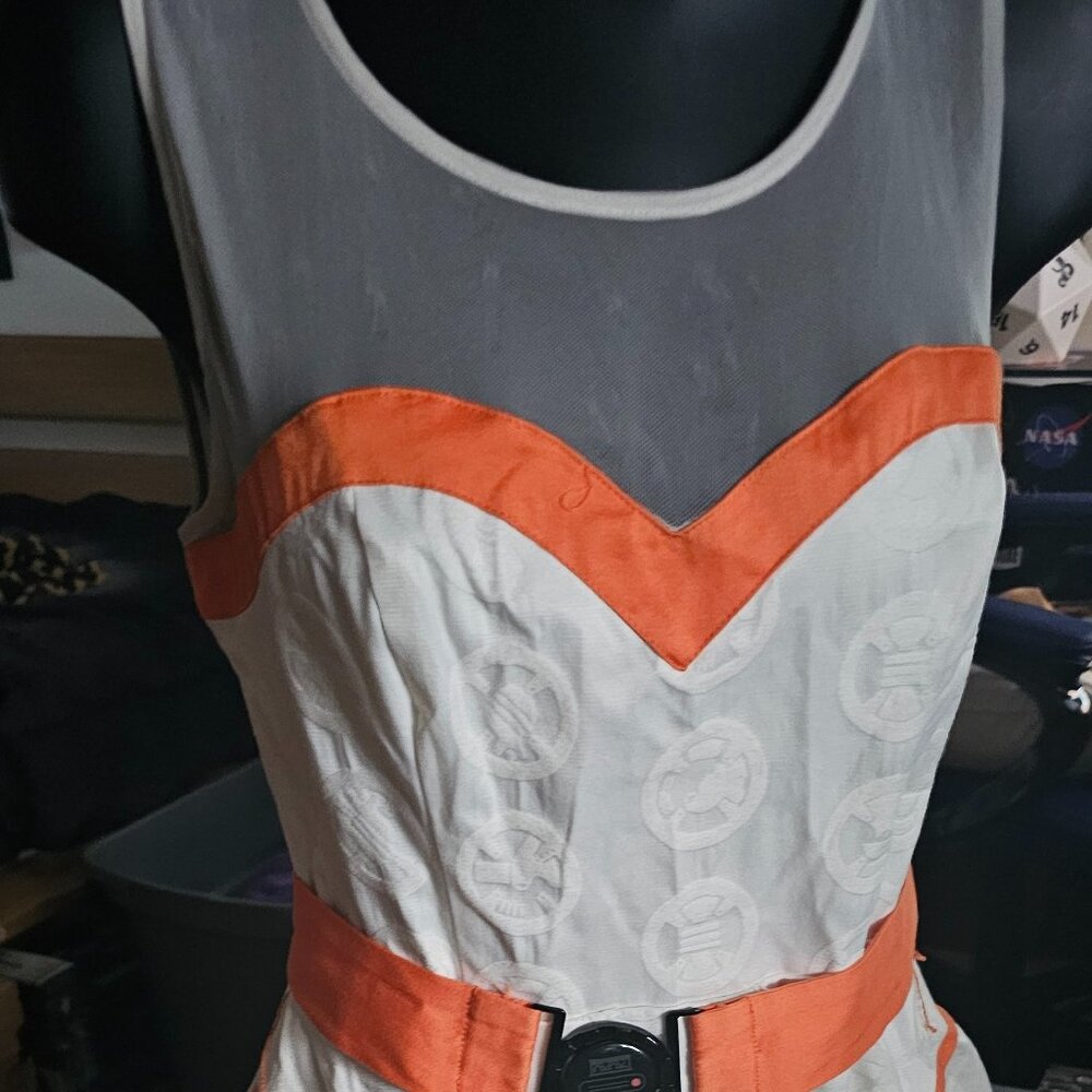 BB8 Her universe dress